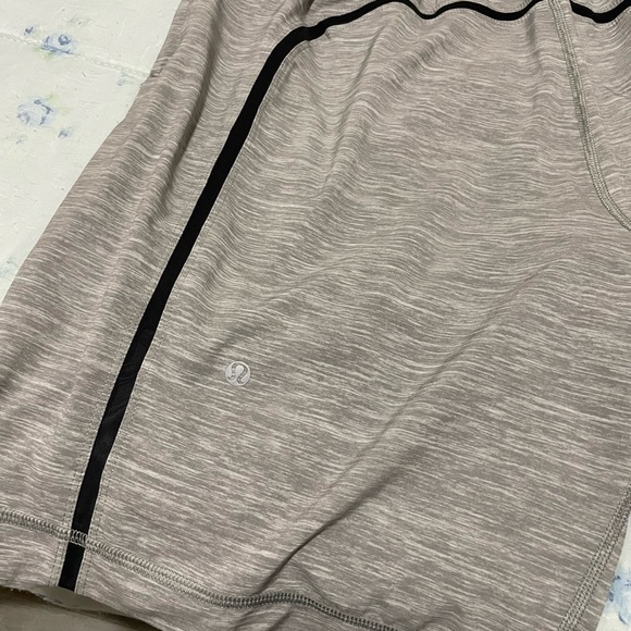 EUC Lululemon Pace Breaker Lined Shorts 9” - Picture 9 of 11